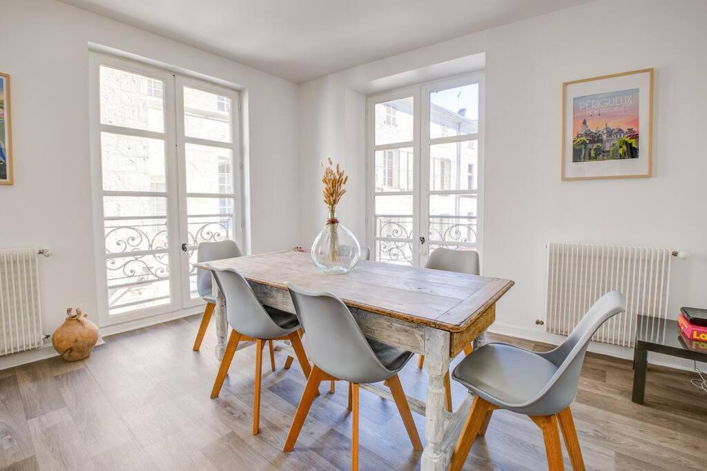Appartamento Famille Au Coeur De Périgueux Esterno foto