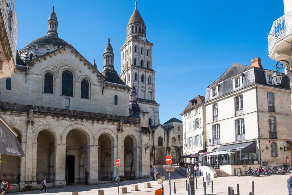 Appartamento Famille Au Coeur De Périgueux Esterno foto
